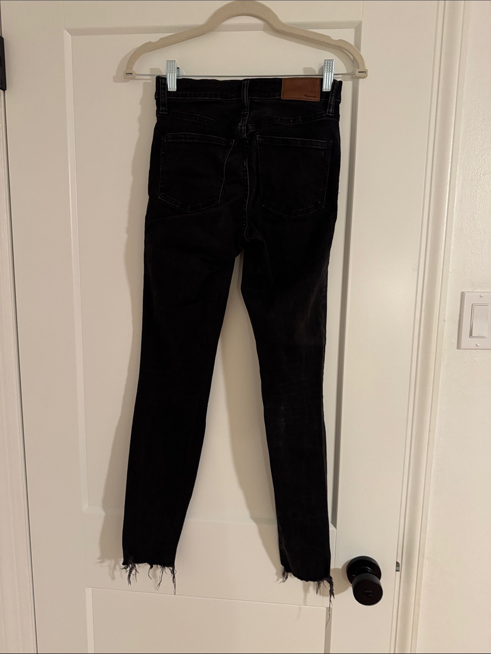 Madewell Button-Fly Raw Hem Women’s Jeans - Picture 3 of 4
